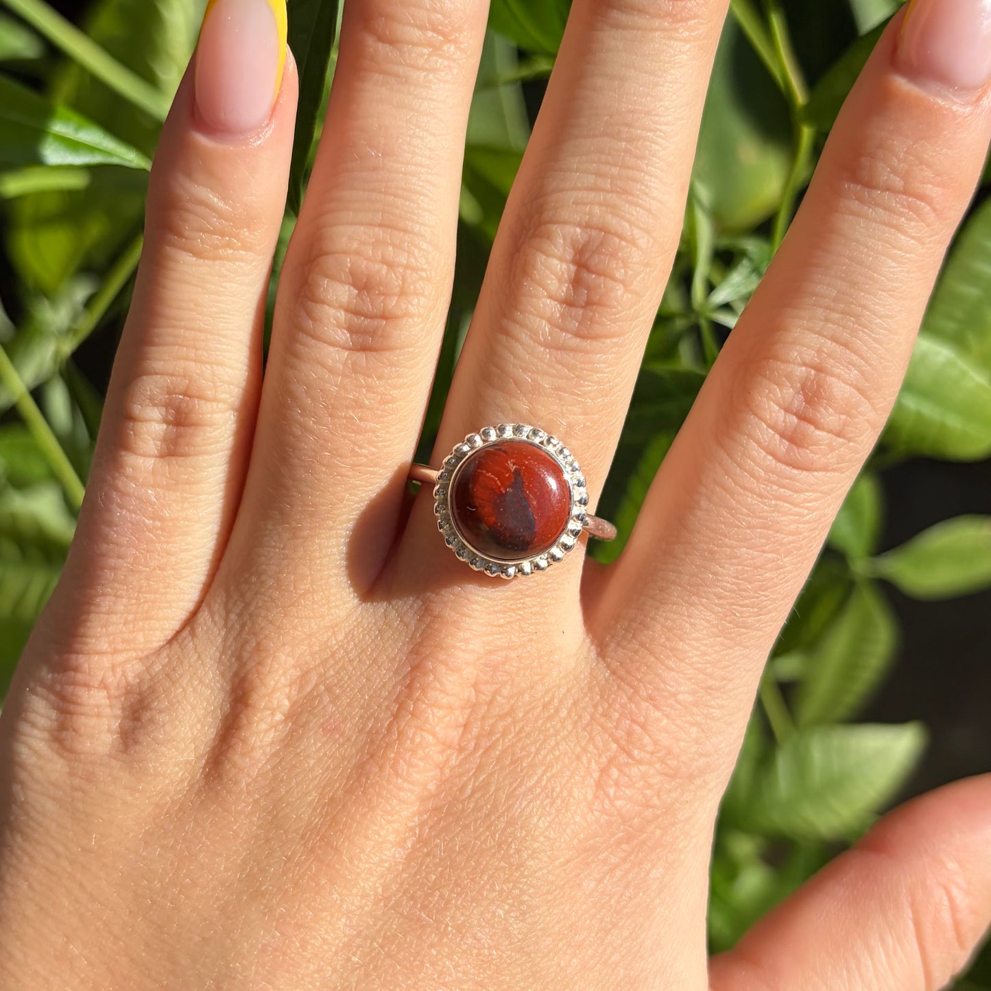 Bague jaspe rouge
