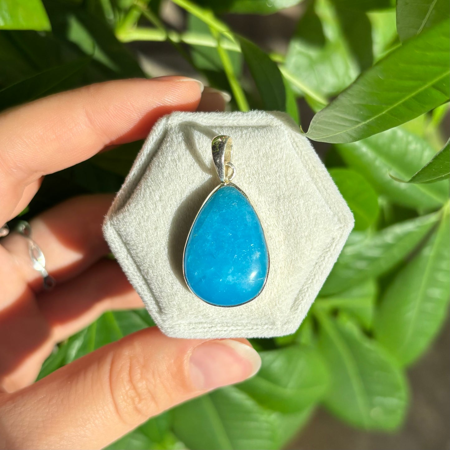 Pendentif hémimorphite