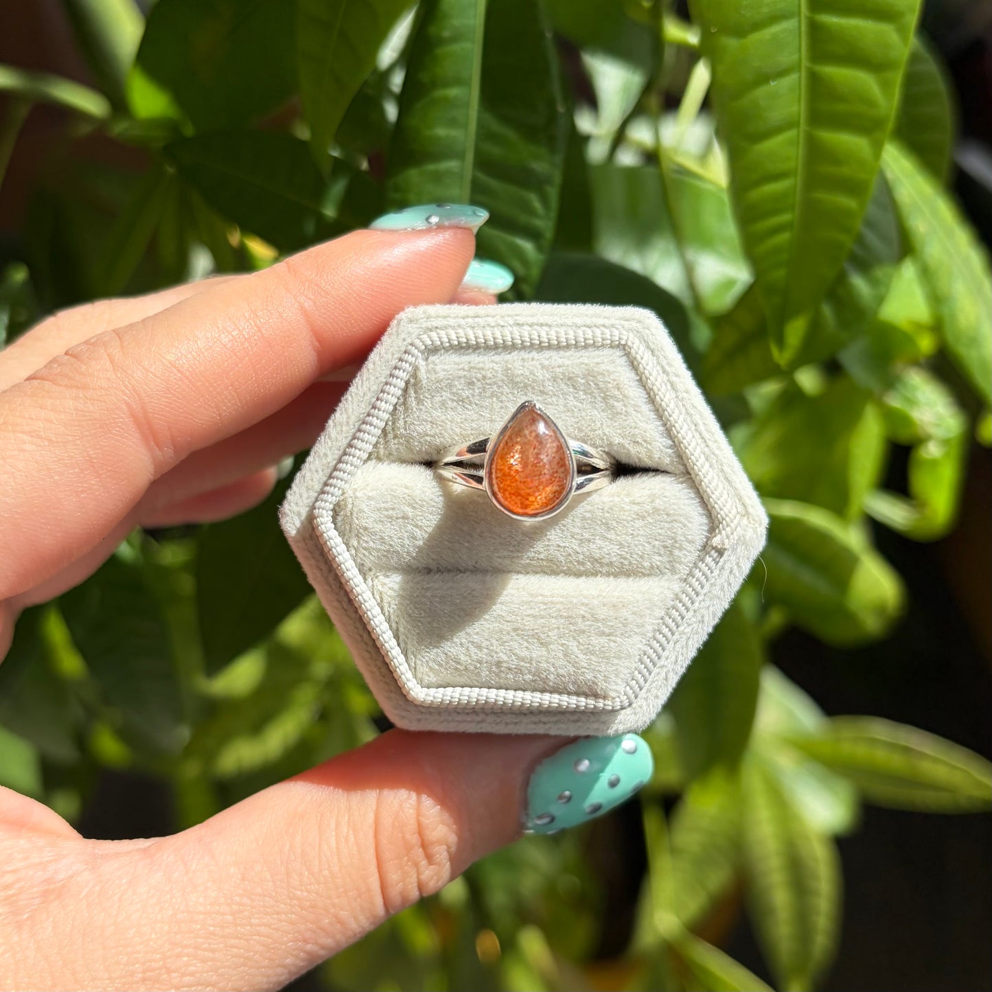 Bague pierre de soleil