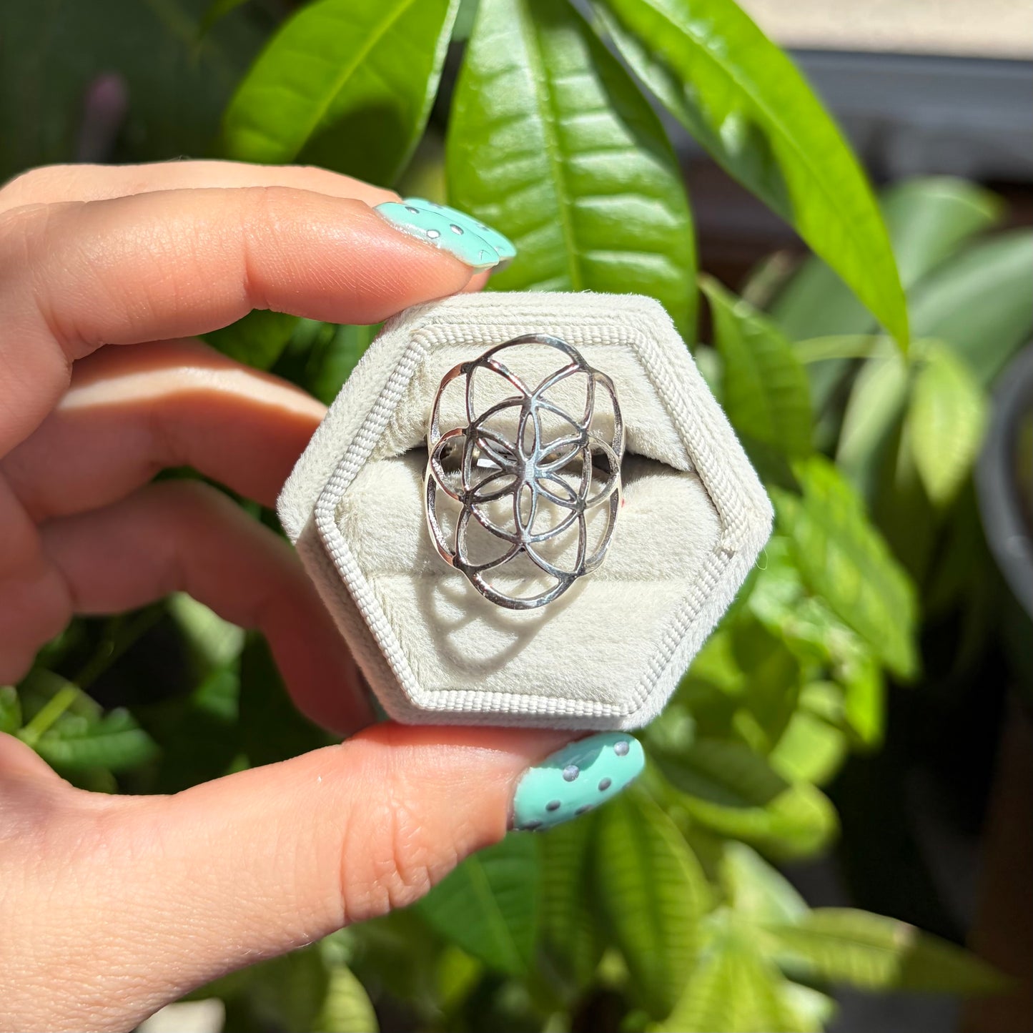 Bague fleur de vie