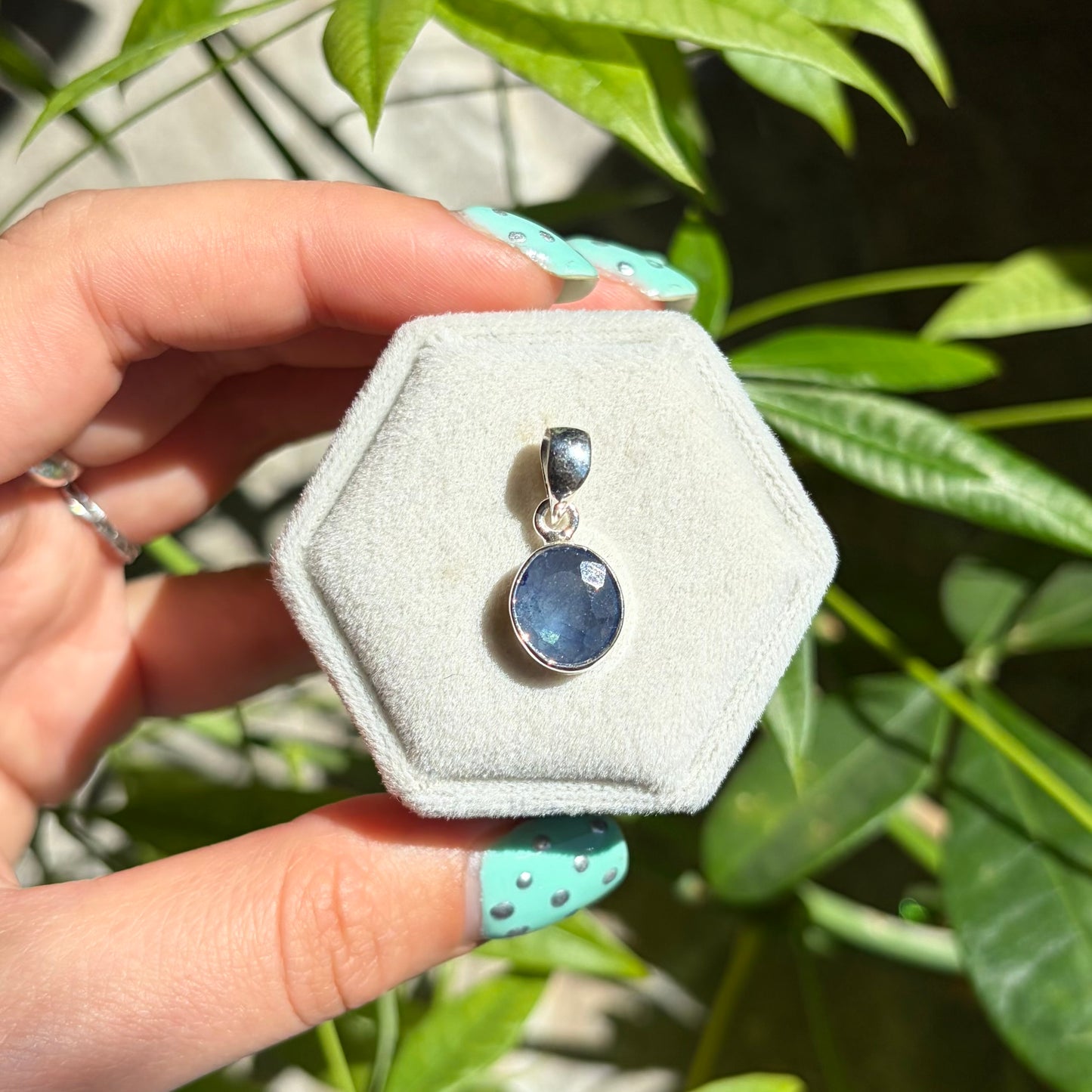 Pendentif saphir