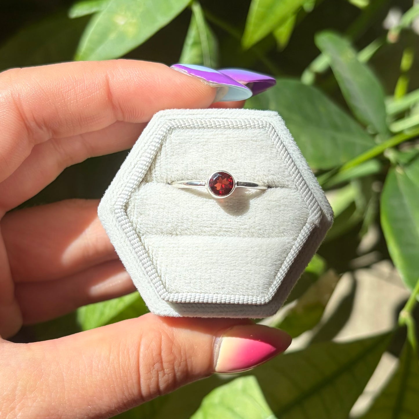 Bague grenat