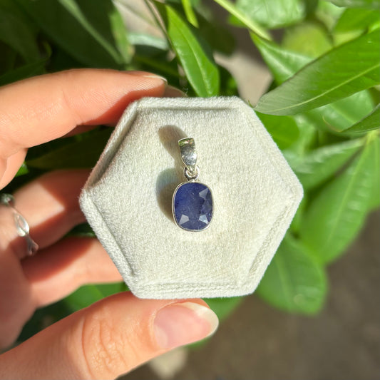Pendentif saphir