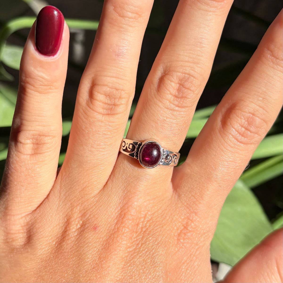 Bague grenat