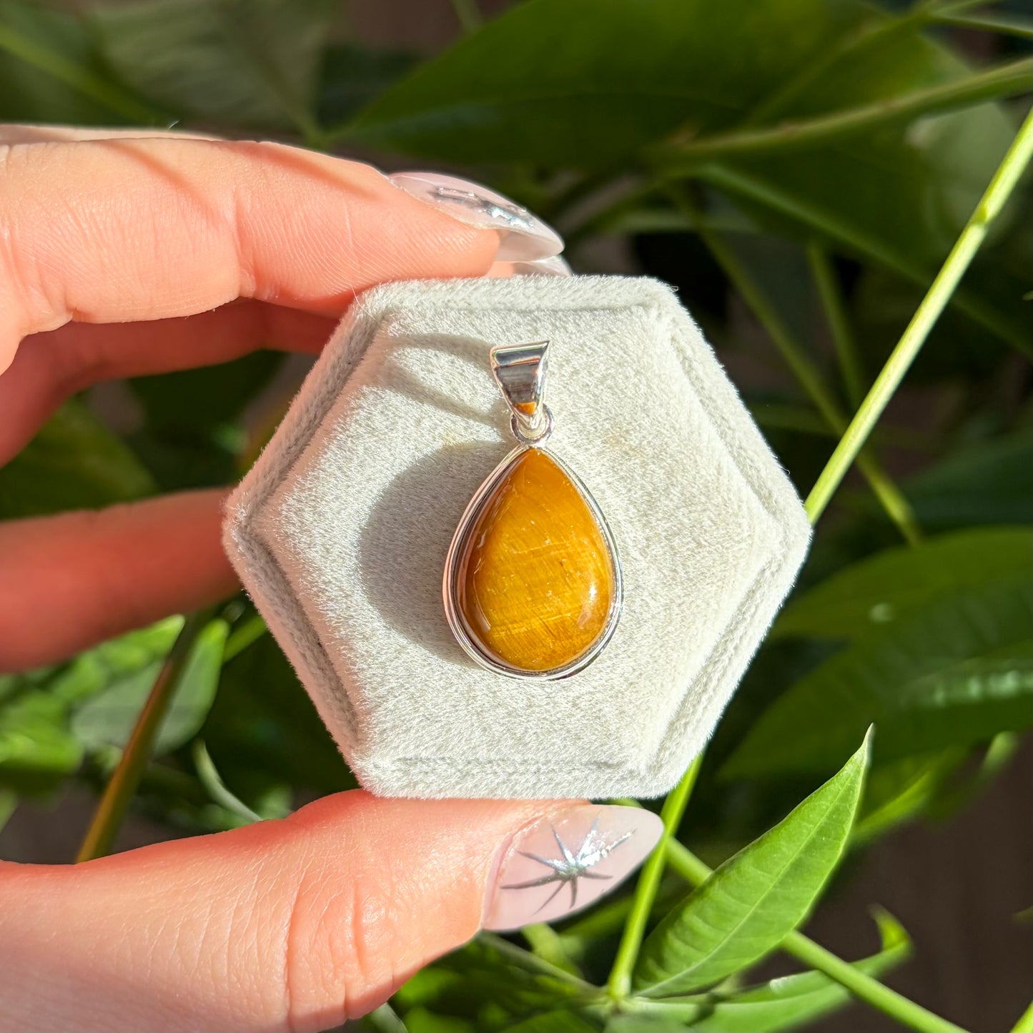 Pendentif oeil de tigre